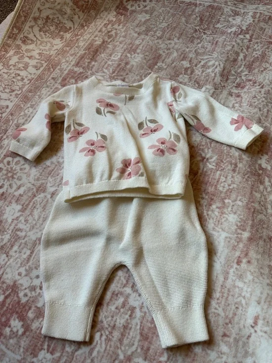 0-3 month baby clothes - Picture 9 of 10